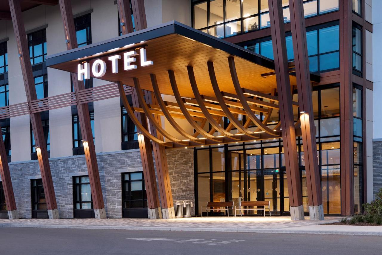 Great Blue Heron Hotel Port Perry Exterior photo